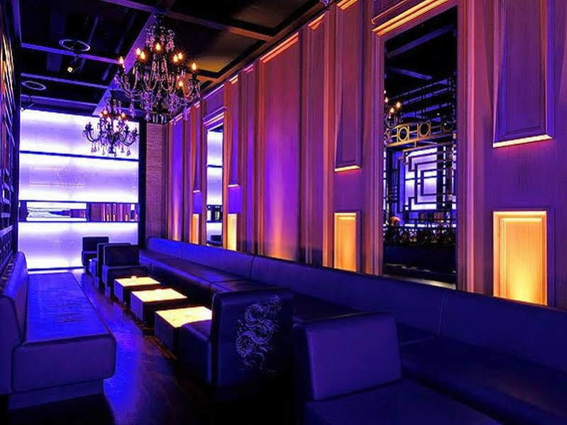 Renaissance Hotel 5*
