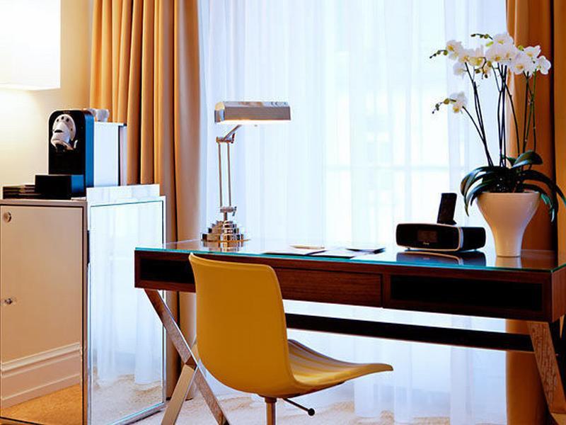 Hotel Renaissance 5*