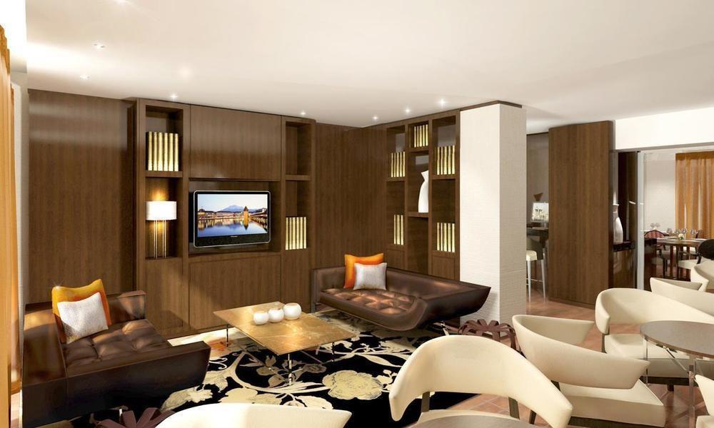 Renaissance Hotel