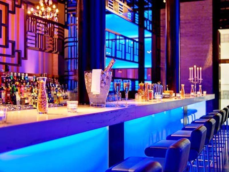 Renaissance Hotel 5*
